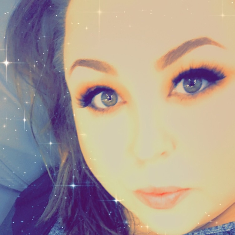 Meet your Posher, Karie